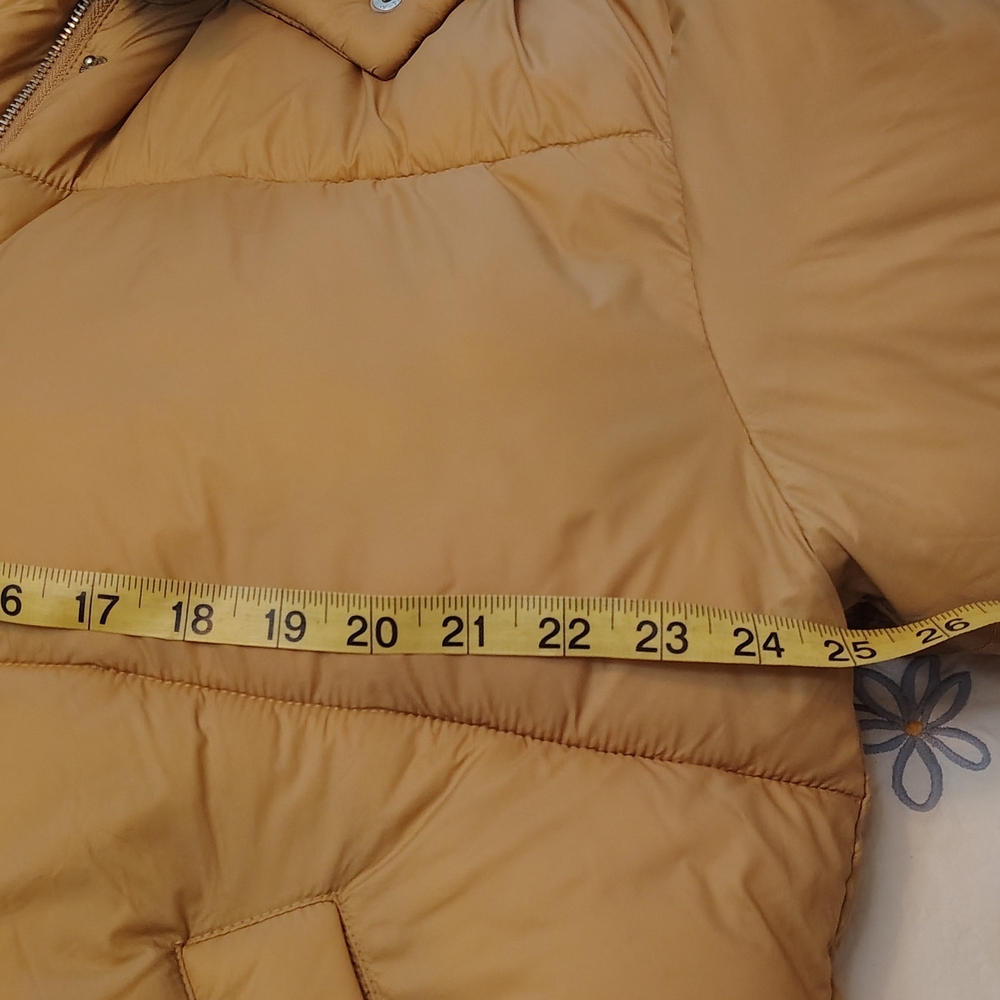 Abercrombie & Fitch Women's Beige Puffer Jacket - Picture 10 of 12